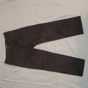 Gloria Vanderbilt  size 10(ten) black and light brown Amanda average